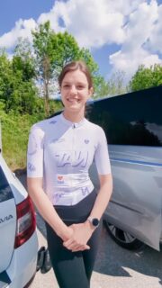 Die Aufregung vor dem Start ist immer groß - inzwischen haben es die meisten schon ins Ziel geschafft. Dir Zeitfahrer sind noch unterwegs 🚴🏽💨